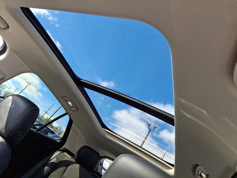 Used 2022 Buick Envision Preferred image 15