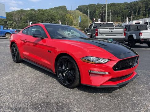 Used 2022 Ford Mustang GT Premium w/ Black Accent Package RWD image 6