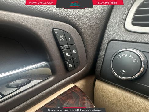 Used 2014 GMC Yukon XL Denali AWD/4WD image 18