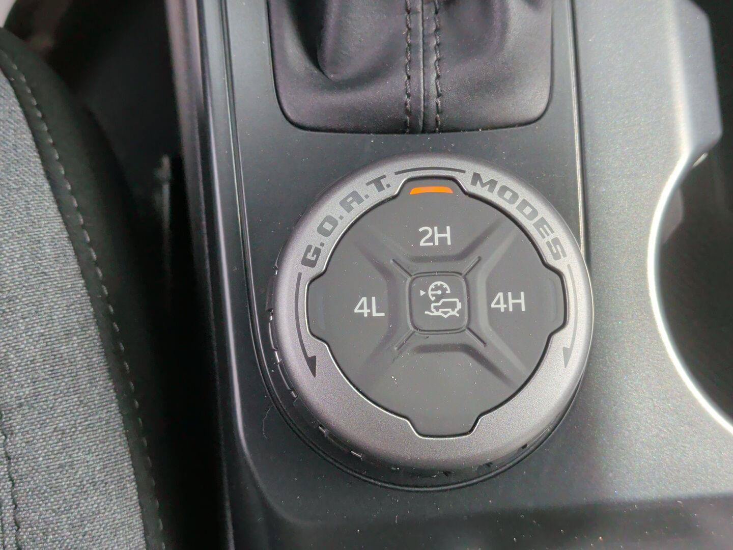 New 2025 Ford Bronco 4-Door AWD/4WD image 19