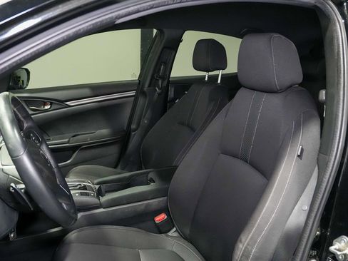 Used 2018 Honda Civic Sport image 13