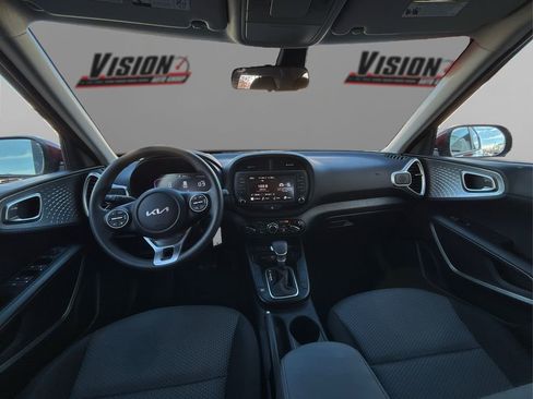 Certified 2025 Kia Soul LX image 25