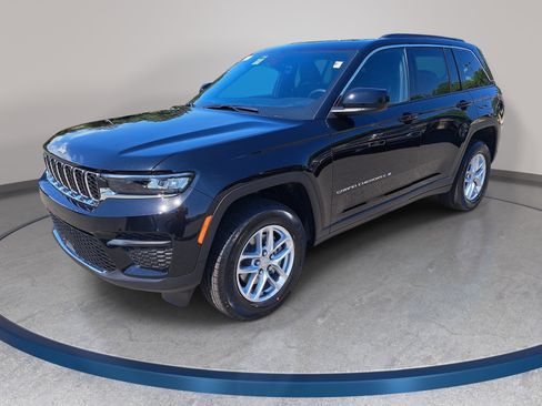 New 2026 Jeep Grand Cherokee Laredo X AWD/4WD image 1