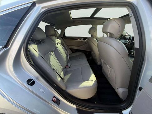 Used 2018 Genesis G80 3.8 w/ Option Group 02 image 24