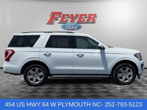 Used 2019 Ford Expedition XLT w/ Equipment Group 202A AWD/4WD image 6