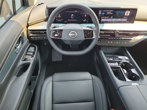 Used 2025 Nissan Murano SL AWD/4WD image 16