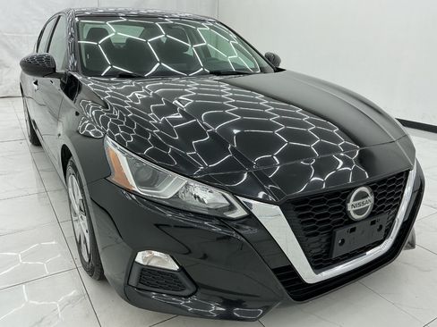 Used 2020 Nissan Altima 2.5 S FWD image 3