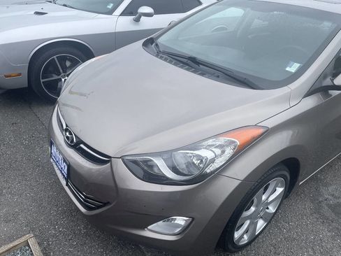 Used 2012 Hyundai Elantra Limited w/ Technology Pkg 5 FWD image 2