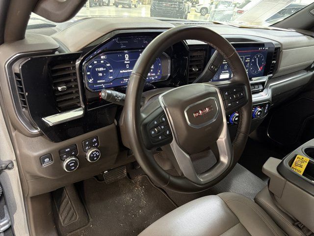 Used 2025 GMC Sierra 1500 SLT AWD/4WD image 9