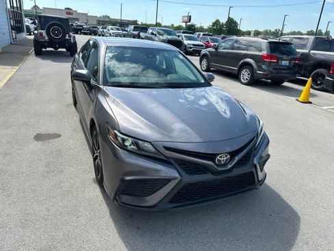 Used 2023 Toyota Camry SE FWD image 27