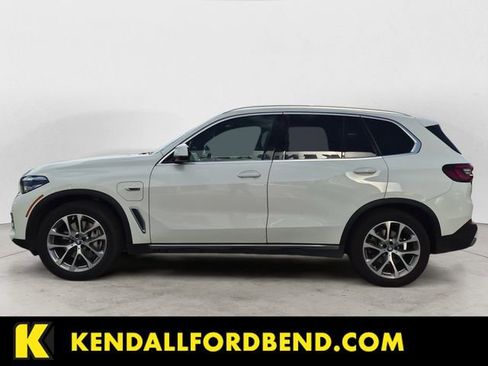 Used 2022 BMW X5 xDrive45e AWD/4WD image 2
