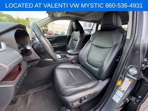 Used 2020 Toyota RAV4 Limited AWD/4WD image 31