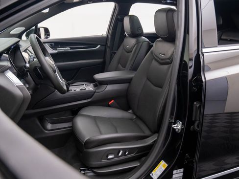 New 2025 Cadillac XT5 Premium Luxury image 10