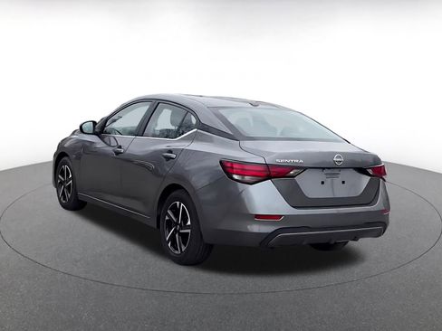 Used 2025 Nissan Sentra SV image 11