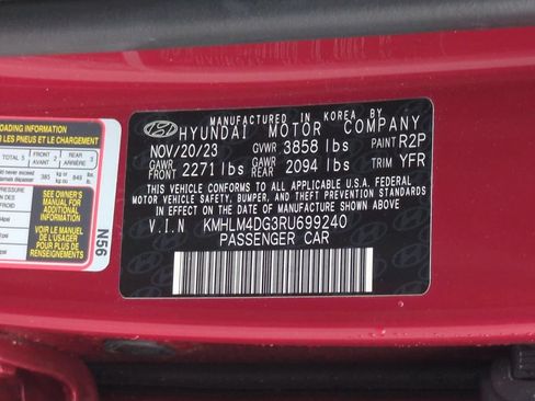 Certified 2024 Hyundai Elantra SEL FWD image 24