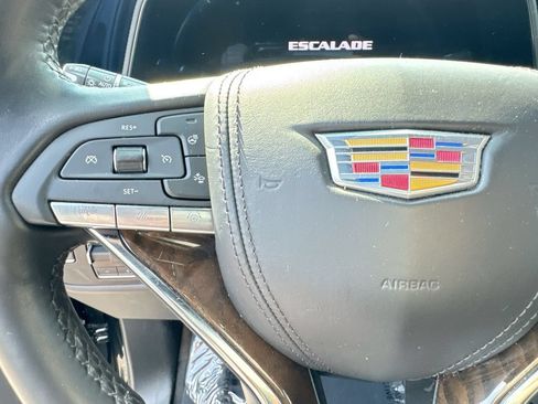 Used 2024 Cadillac Escalade ESV Sport Platinum AWD/4WD image 17