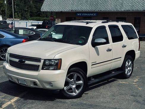 Used 2011 Chevrolet Tahoe LTZ AWD/4WD image 2