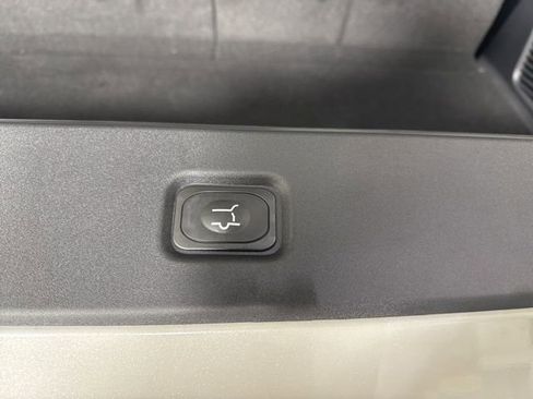 New 2025 Lincoln Navigator Reserve image 29