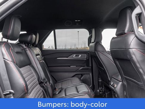 Used 2025 Ford Explorer ST-Line w/ ST-Line Street Pack AWD/4WD image 14