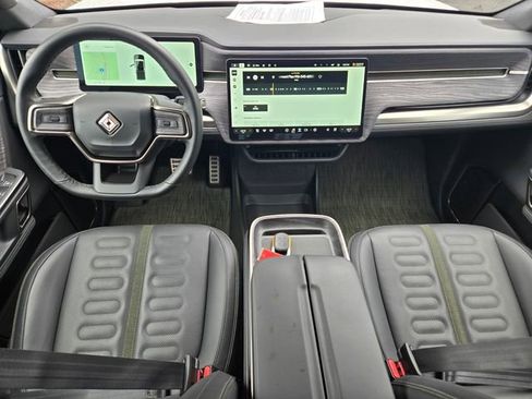 Used 2024 Rivian R1T Adventure image 9