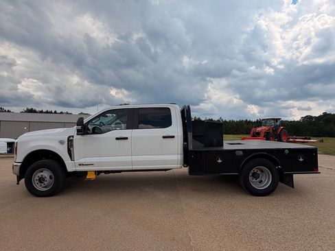 Used 2024 Ford F350 XL w/ XL Chrome Package AWD/4WD image 7