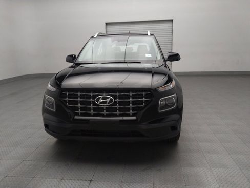 Used 2023 Hyundai Venue SEL image 15