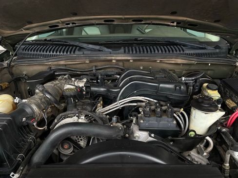 Used 2004 Ford Explorer Eddie Bauer image 11