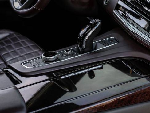 Used 2021 Cadillac Escalade Sport Platinum image 23