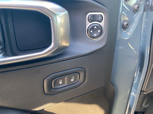 New 2026 Jeep Wrangler Unlimited Rubicon w/ Safety Group image 10