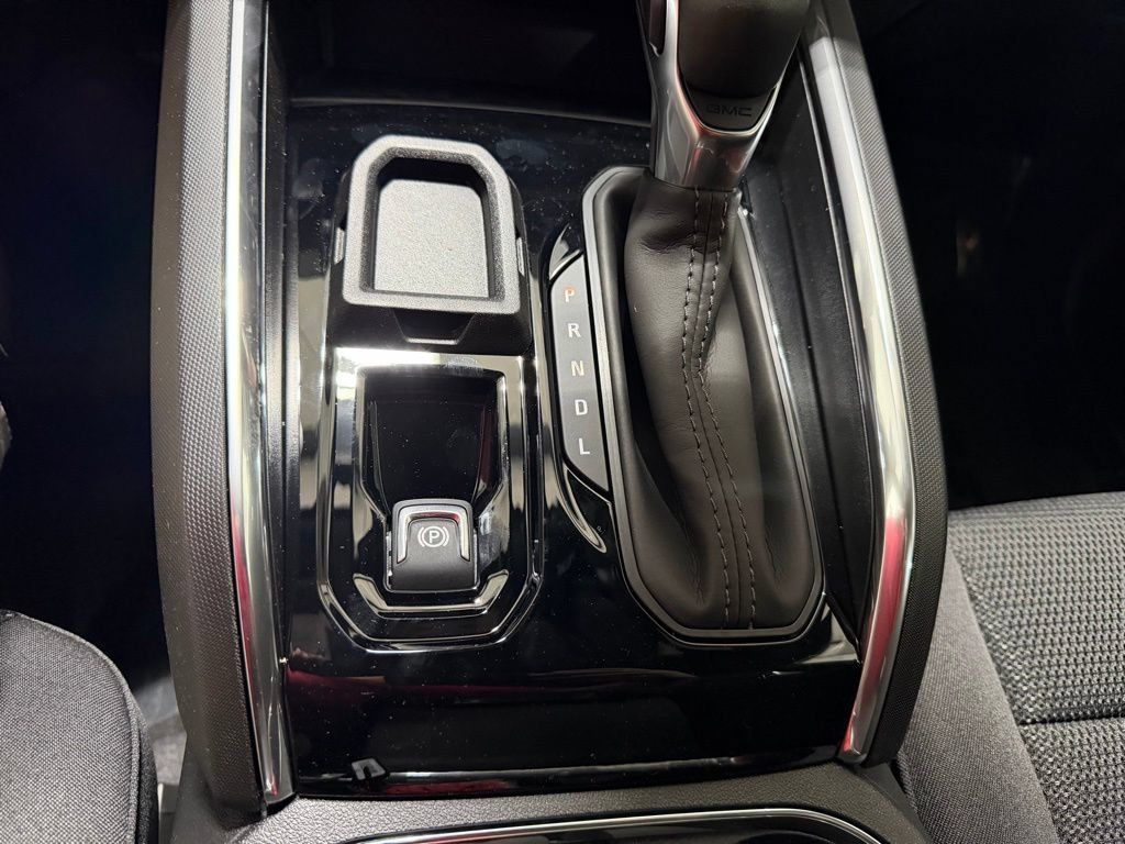 New 2026 GMC Canyon Elevation RWD image 21