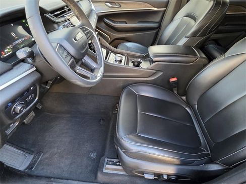 Used 2024 Jeep Grand Cherokee Limited 4xe w/ Trailer Tow Package image 8