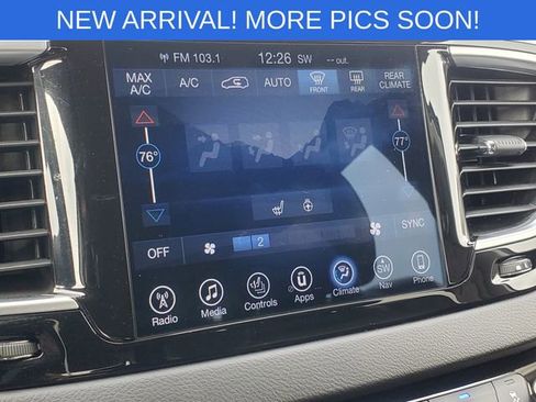 Used 2017 Chrysler Pacifica Touring-L Plus w/ Advanced Safetytec Group image 17