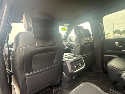 Used 2026 Ford Expedition Platinum w/ Stealth Appearance Package AWD/4WD image 37