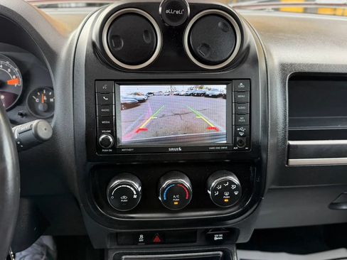 Used 2017 Jeep Patriot 75th Anniversary w/ Power Value Group FWD image 17