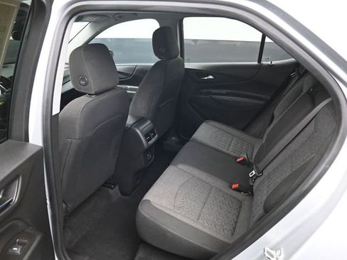 Used 2022 Chevrolet Equinox LT FWD image 10