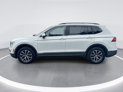 Used 2020 Volkswagen Tiguan SE FWD image 7