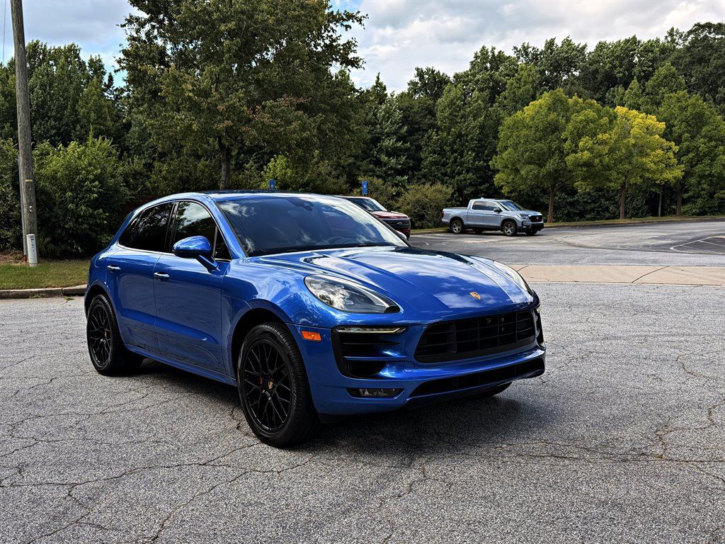 Used 2017 Porsche Macan GTS AWD/4WD image 3