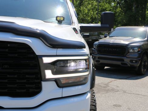 Used 2022 RAM 2500 Big Horn w/ Level C Equiment Group AWD/4WD image 13