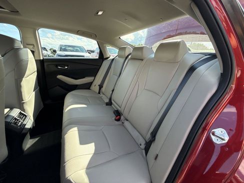 Used 2025 Honda Accord EX-L image 17