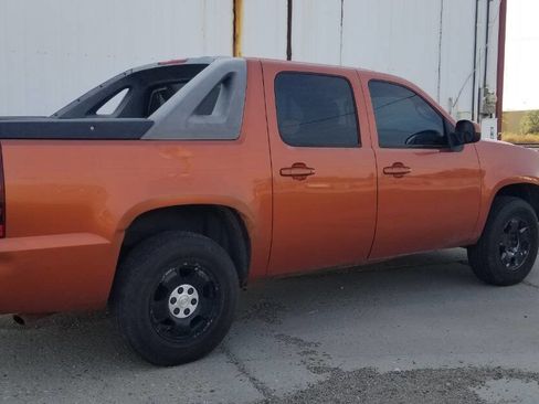 Used 2007 Chevrolet Avalanche LT w/ LT Preferred Equipment Group image 3