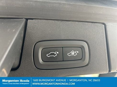 Used 2024 Volvo XC60 B5 Plus image 31