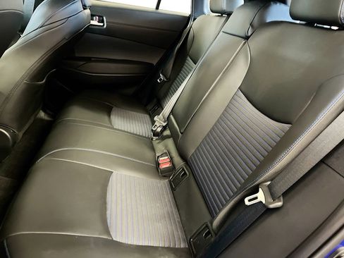 Used 2025 Toyota Corolla Cross XSE w/ Convenience Package image 25