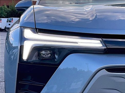Used 2024 Chevrolet Blazer EV LT AWD/4WD image 34