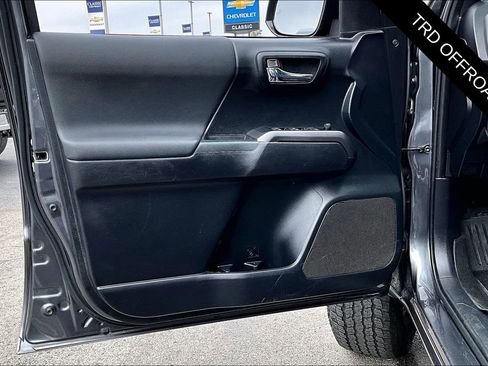 Used 2021 Toyota Tacoma TRD Off-Road image 20