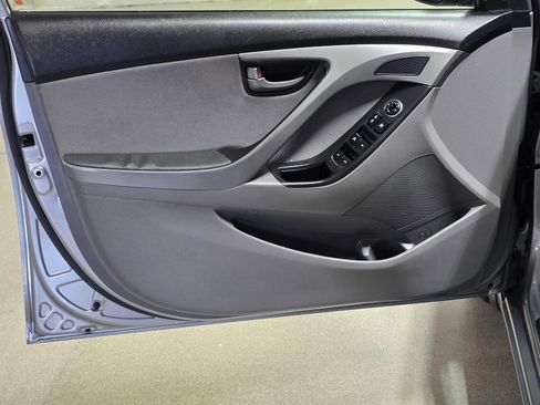 Used 2016 Hyundai Elantra SE w/ Option Group 02 FWD image 20