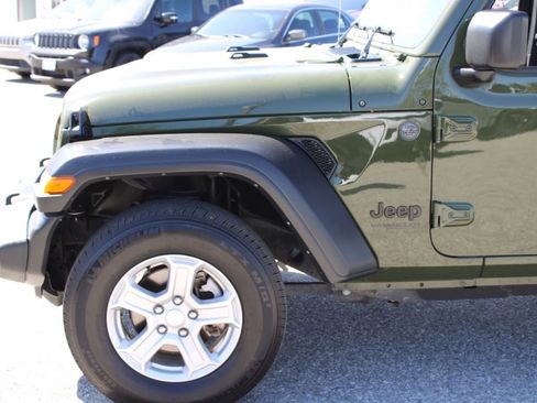 Used 2022 Jeep Wrangler Unlimited Sport S image 7