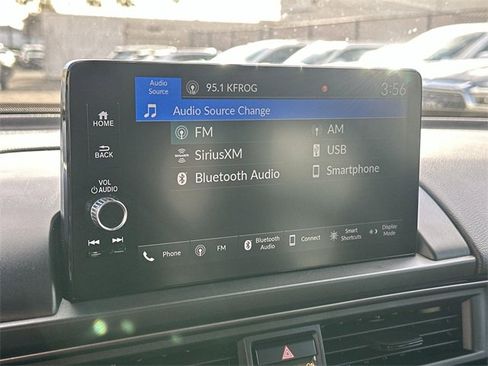 Used 2024 Honda Pilot TrailSport image 12