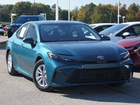 New 2026 Toyota Camry LE image 16
