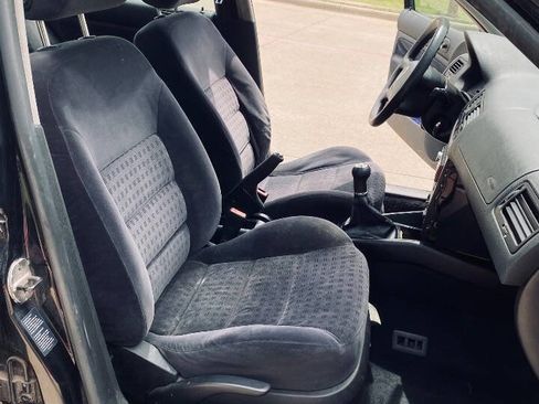 Used 2002 Volkswagen Jetta GLS FWD image 12