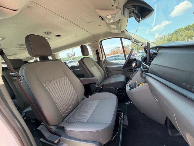Used 2024 Ford Transit 350 XLT RWD image 8